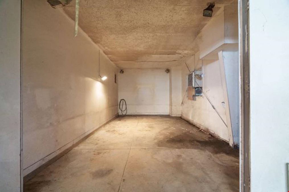 210 W Main St