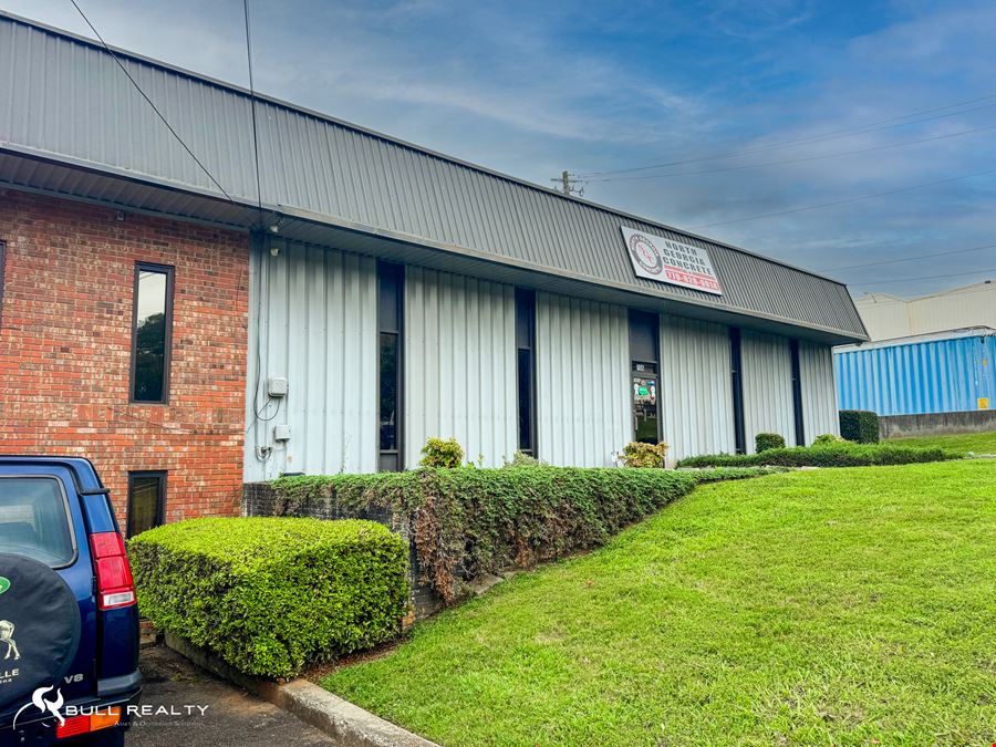 Industrial Warehouse / Office Space | ±8,100 SF