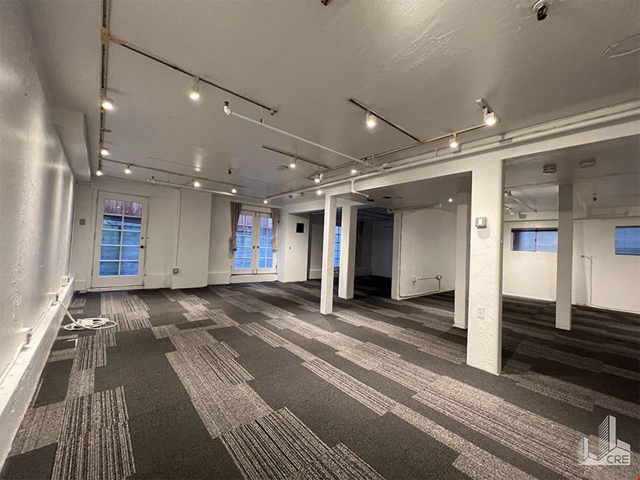 2305 Van Ness Ave