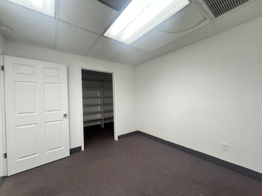 1917 W Glendale Ave