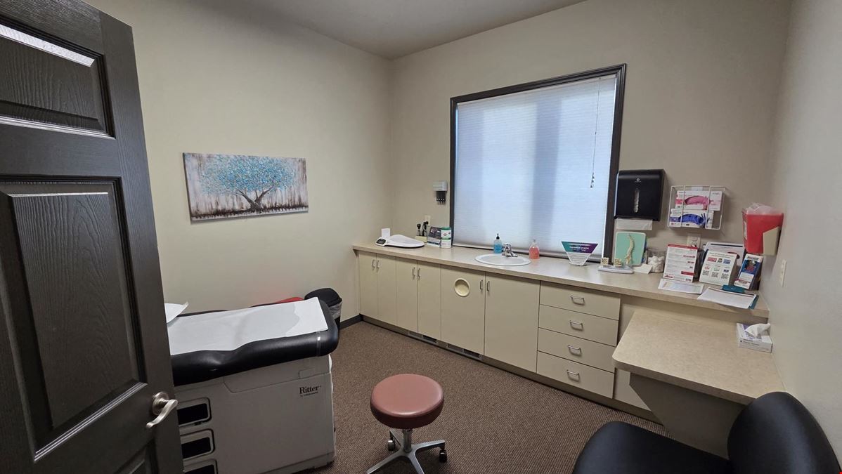 3456 E 17th St, Suite 125