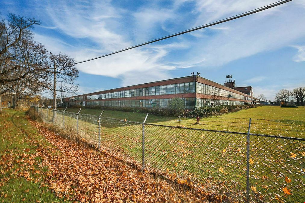 359,000+/- SF Warehouse Property