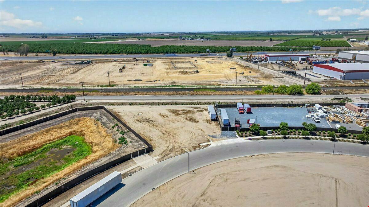(5) Proposed Industrial Buildings Available in Visalia, CA