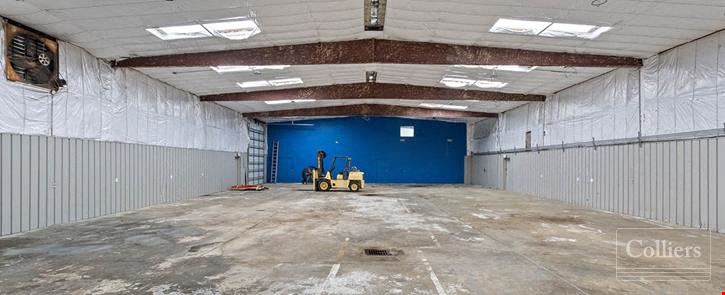 ±7,800-SF Industrial Building With Large Laydown Yard