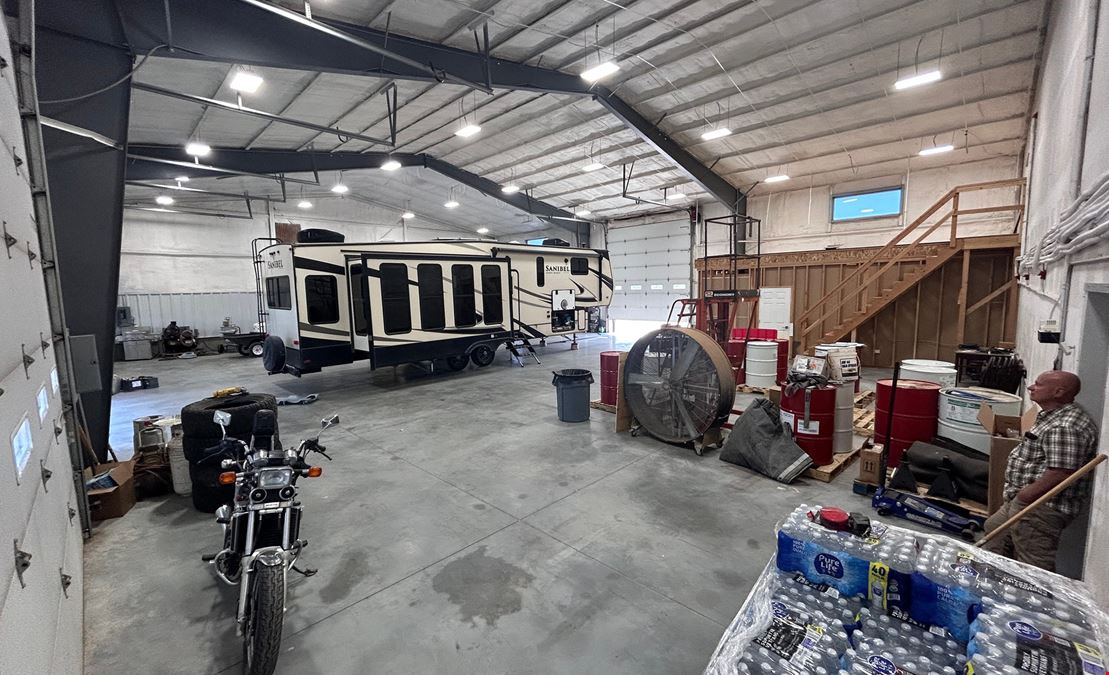 4,500 SF with Loading Dock