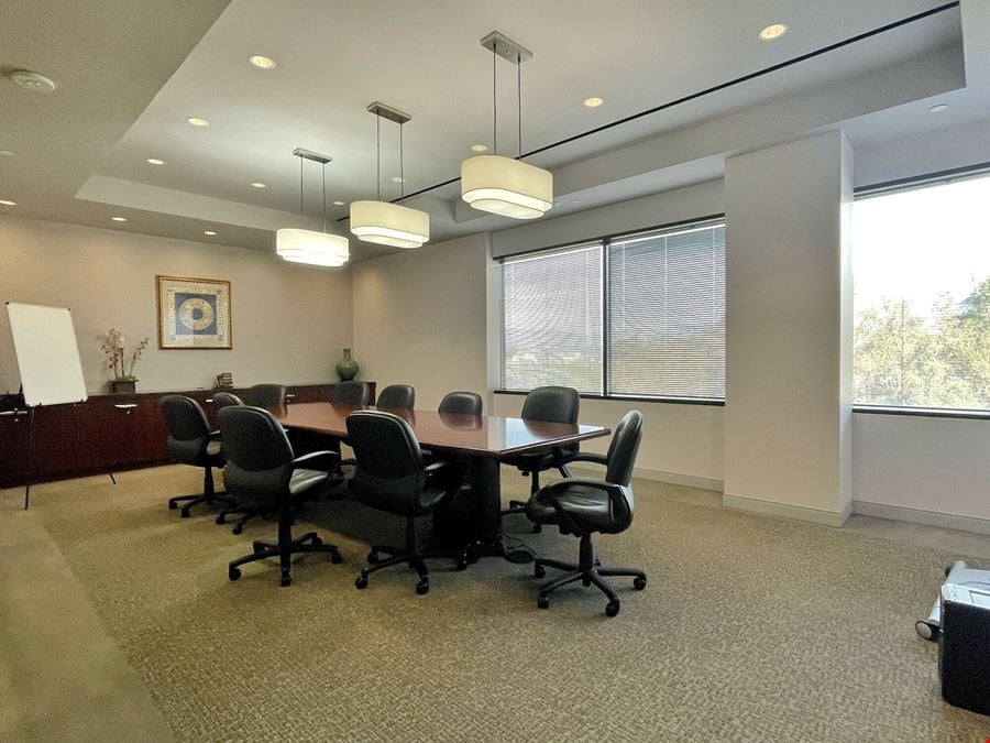 LOS ANGELES CORPORATE CENTER