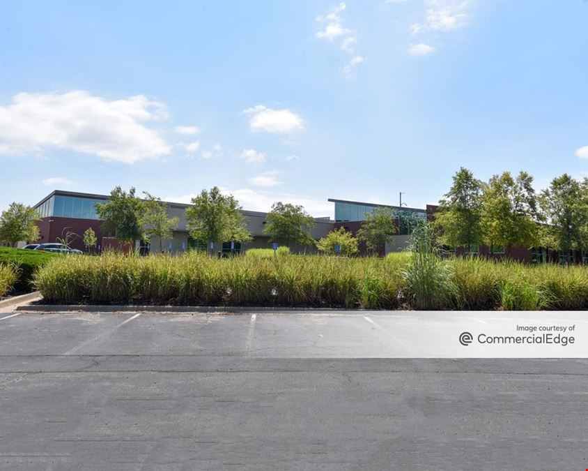 Renner Ridge Corporate Center - 9601 Renner Blvd