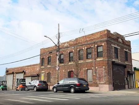 Preview of Industrial space for Rent at 1318 Oakpoint Ave