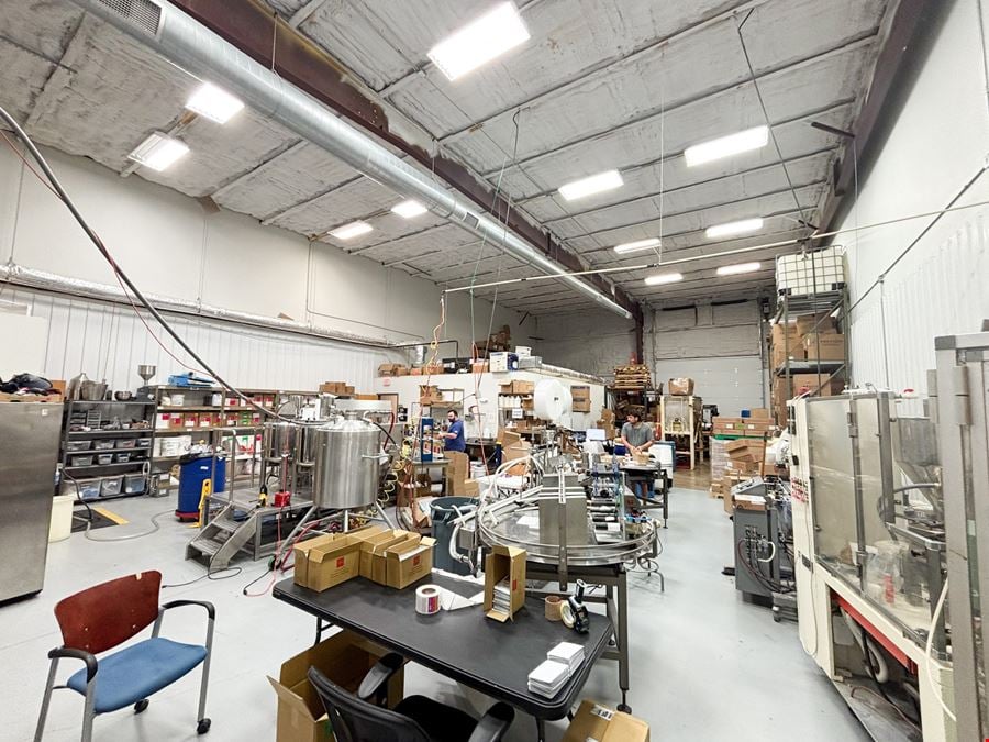 FOR LEASE: Ozark Office/Warehouse Space