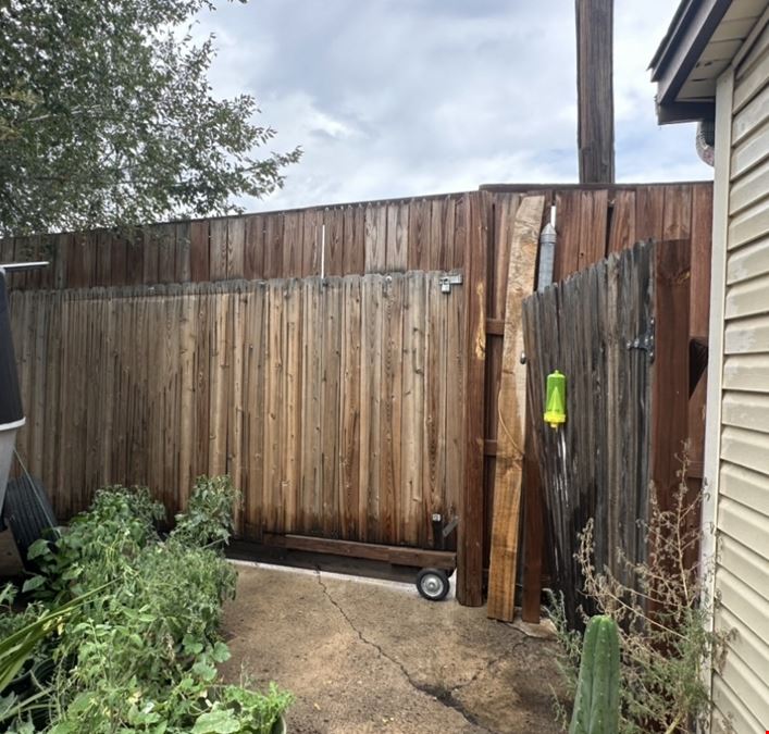 4615 S Santa Fe Dr