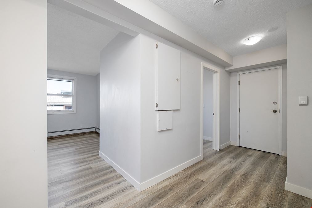 Centro | 9 Unit Apartment Building