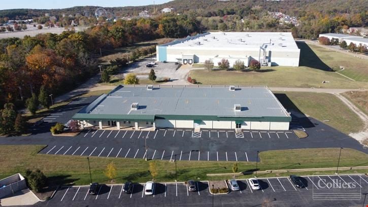 35,224 SF Building Available for Sale or Lease in Eureka