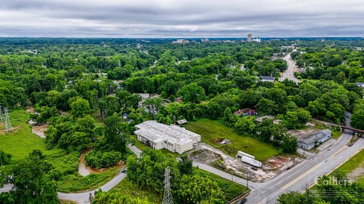 ±24,000-SF Warehouse Available on Highway 221