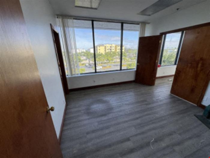 2176 SF Suite 408 Professional and Medical Office Space