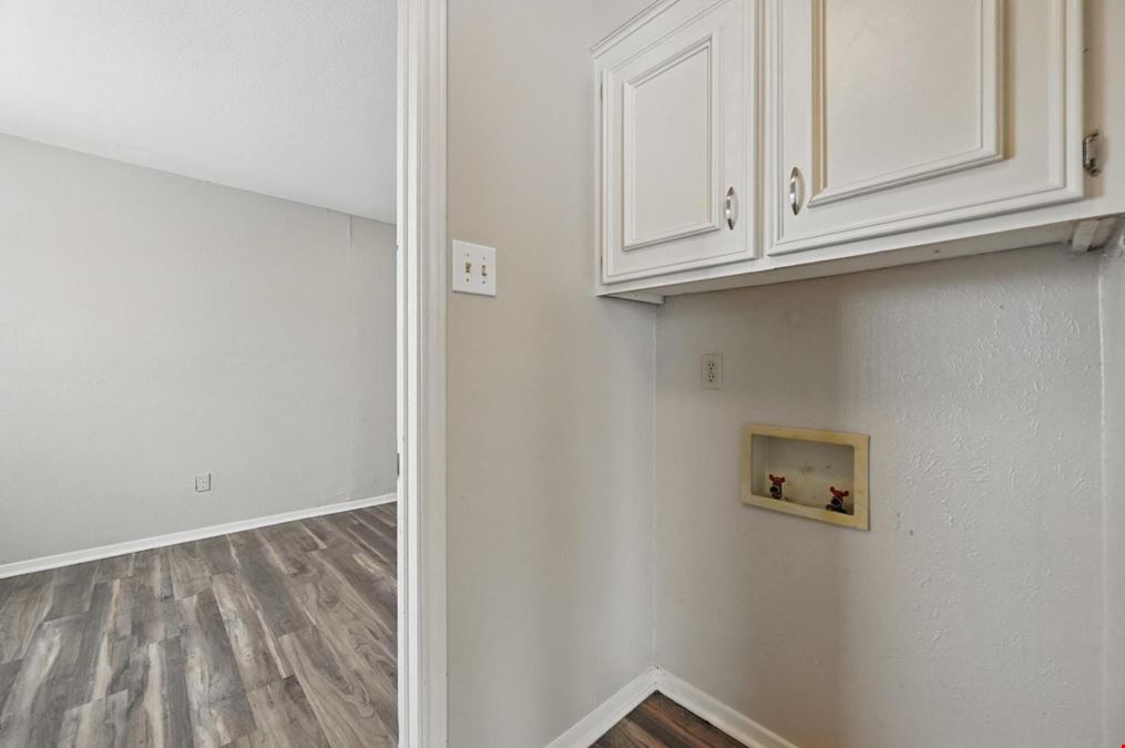 4,079 Flex Space for Lease