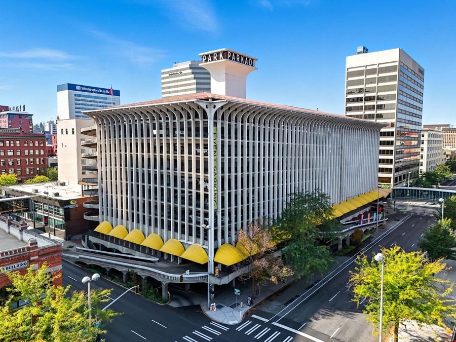 Parkade Plaza