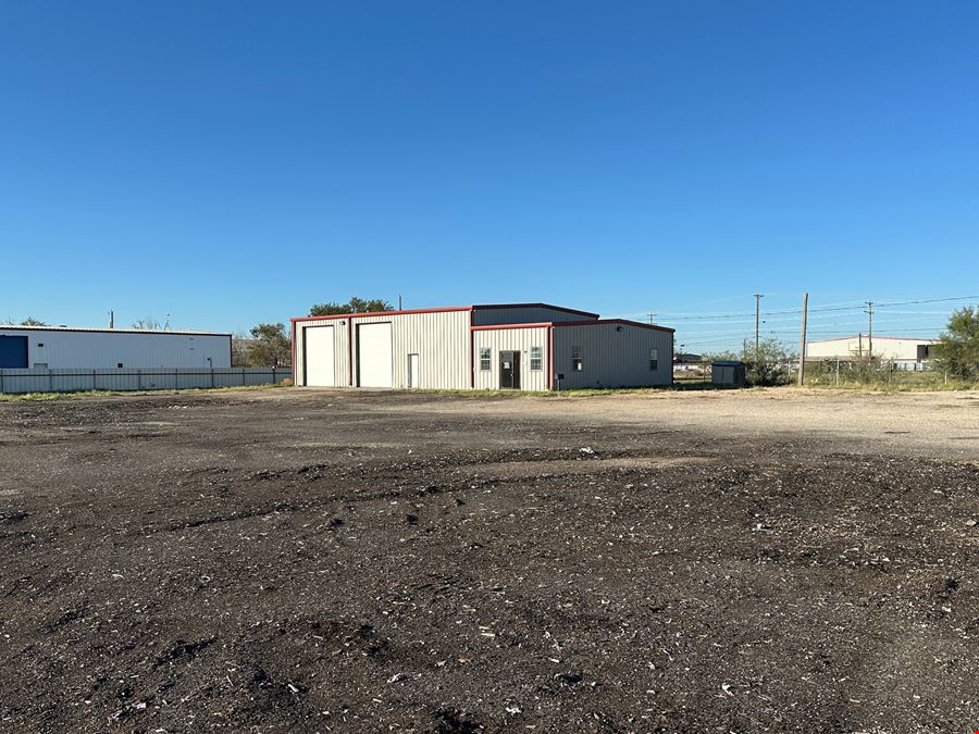Industrial Office/Warehouse Near I-20
