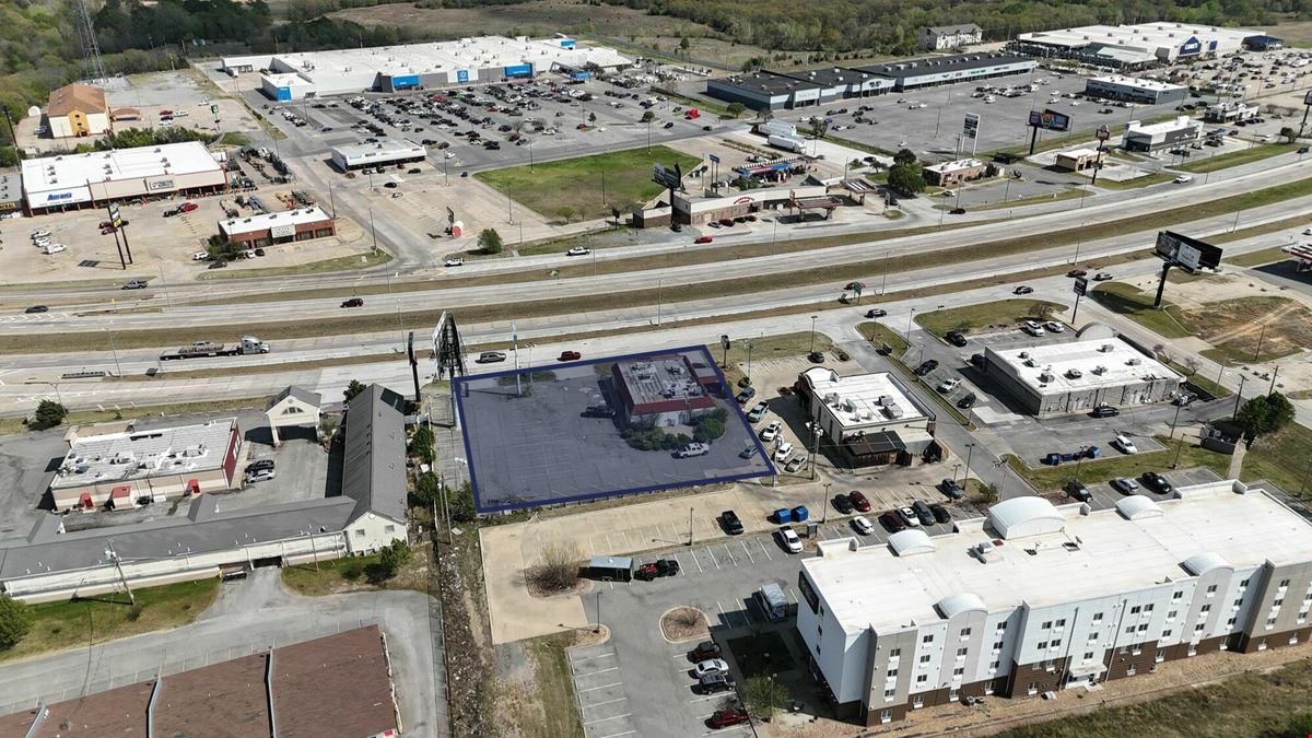 423 S George Nigh Expy