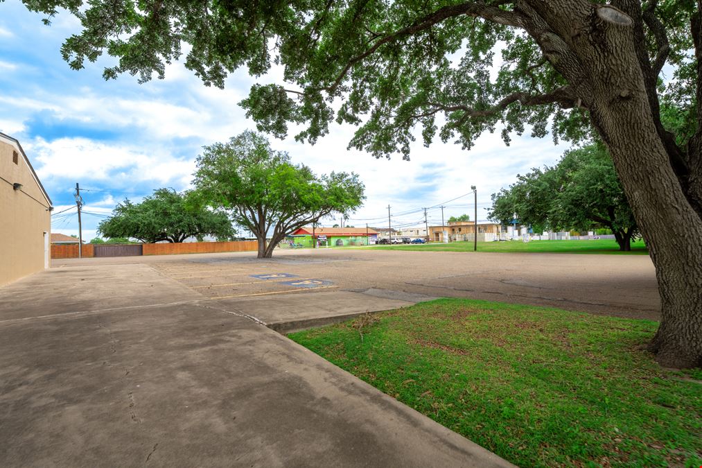 2.31 ±AC | Mixed-Used Opportunity  | Zoned B-2 | Weslaco, TX
