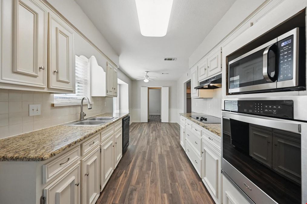4,079 Flex Space for Lease