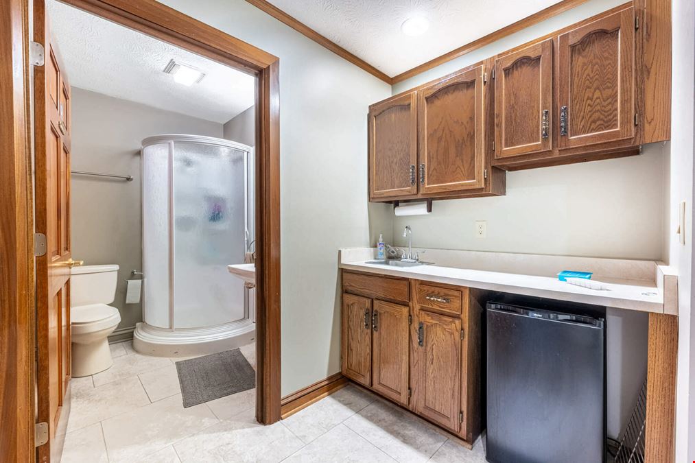1065 E Centerville Station Rd