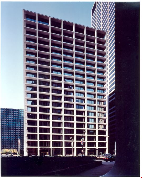 100 S Wacker Dr