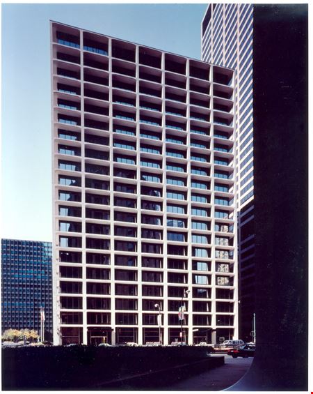 Preview of commercial space at 100 S Wacker Dr