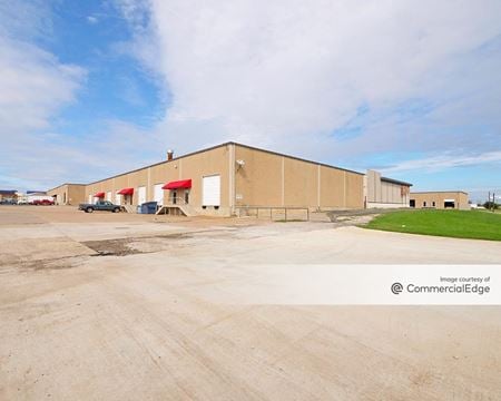 Preview of Industrial space for Rent at 5701 East Rosedale Street