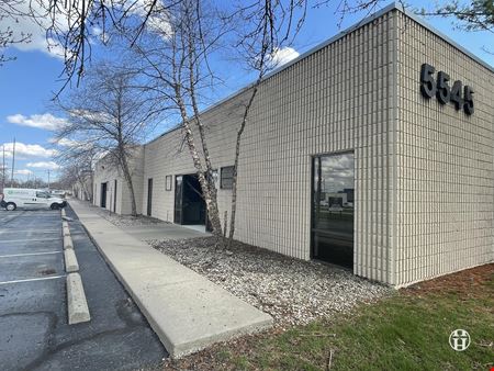Preview of Industrial space for Rent at 5545 W Raymond St