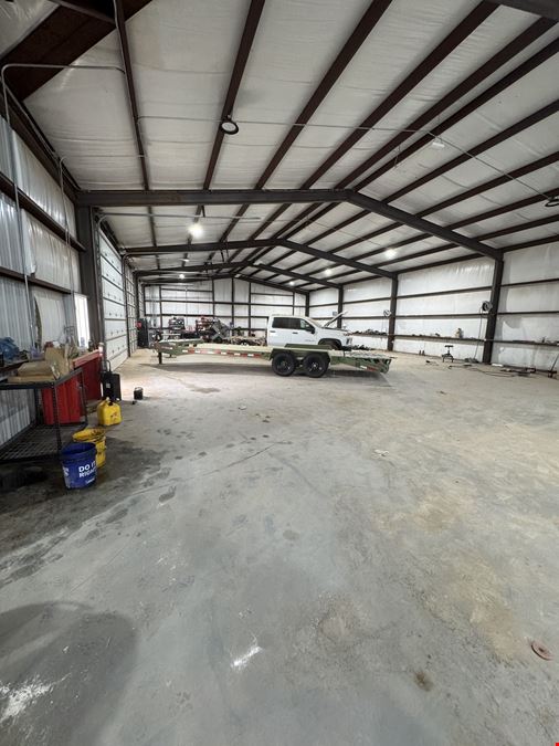 Office & Shop Space w/ Trailer Hookup