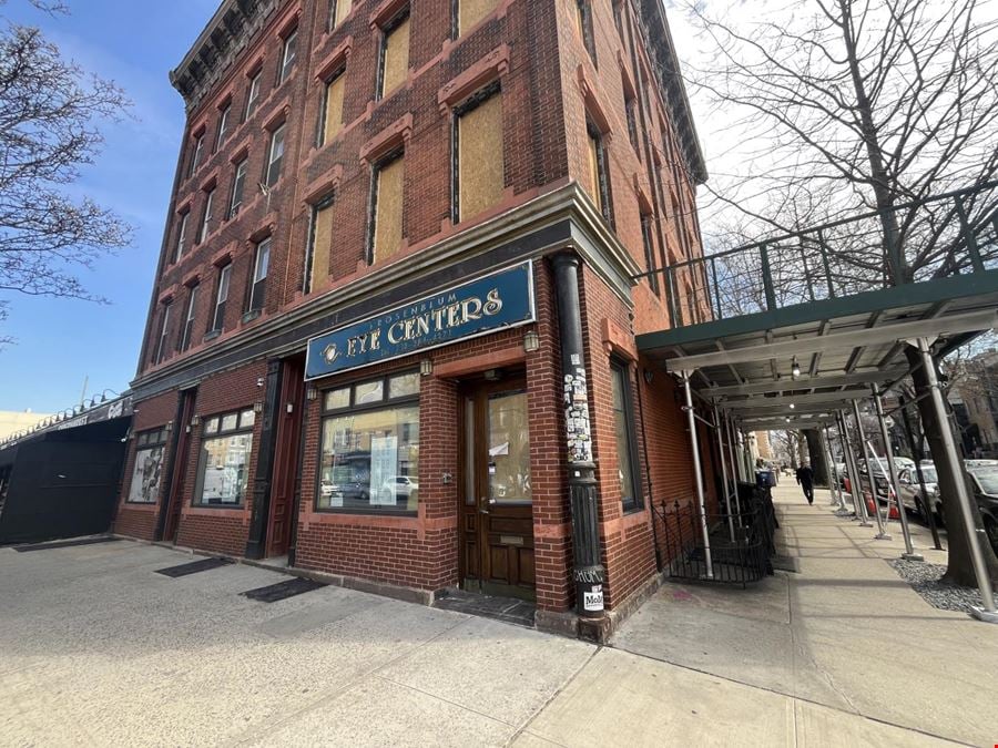 326 Graham Ave