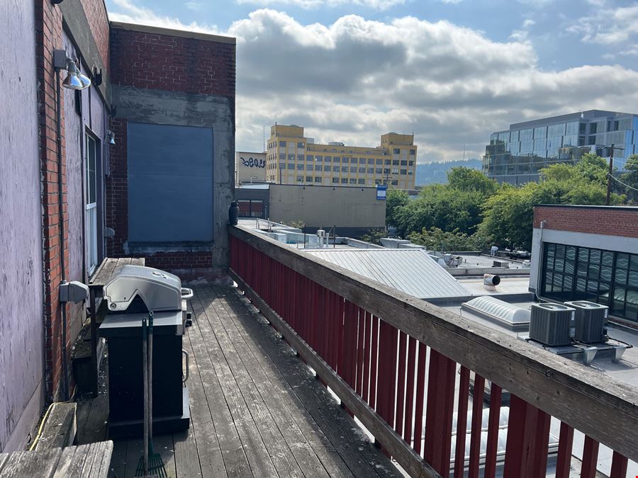 Nicky Distribution Building