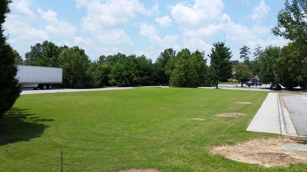 Corner Office Site-Breckenridge Blvd and Executive Dr S