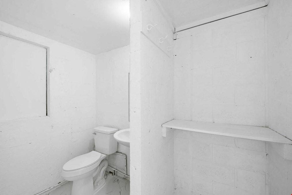 851 NE 30th Ct