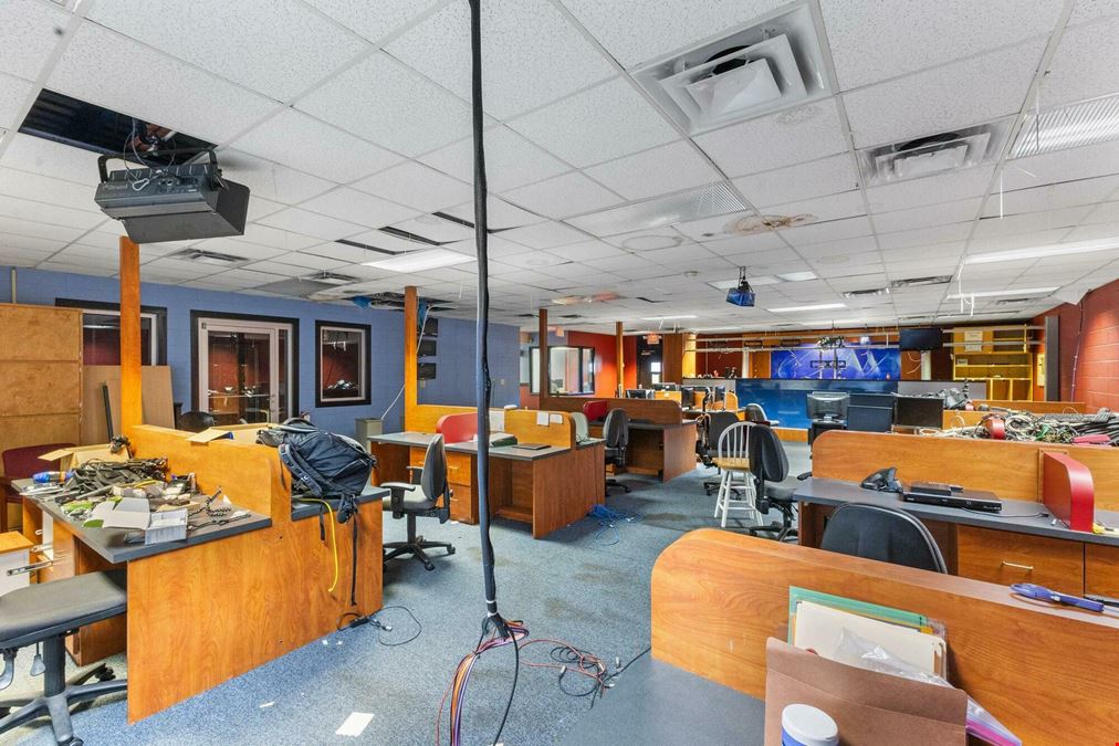 MOTIVATED SELLER! ALL OFFERS WILL BE CONSIDERED!  ±16,536 SF Office Building | Former TV Studio | Strategic CSRA Location