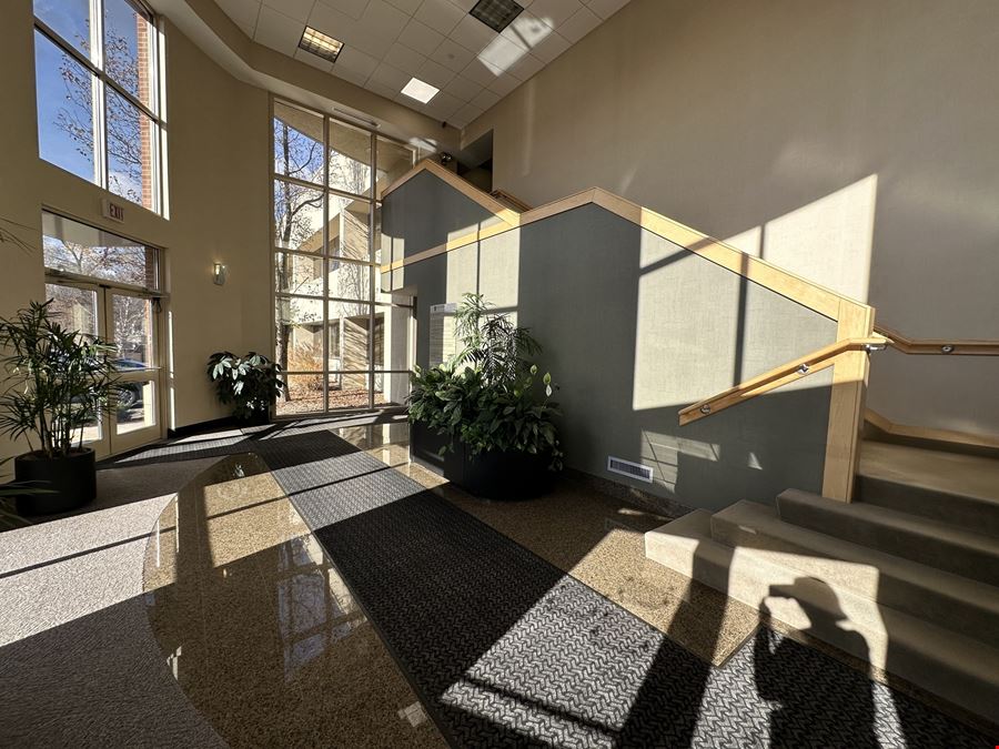 551 Square Foot Office Space