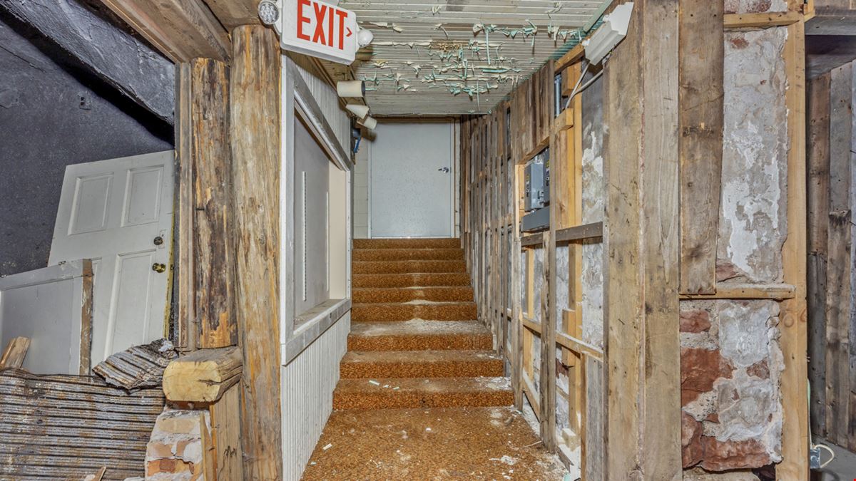 300 E. Ludington St.