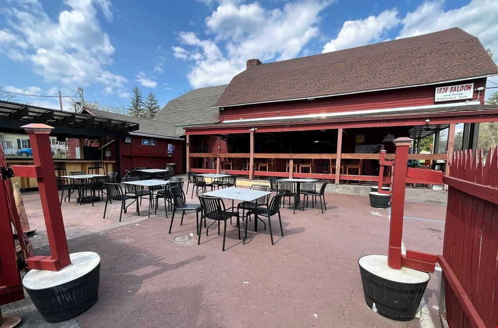 Operating Neighborhood Pub/Restaurant w/ Additional Rental Units
