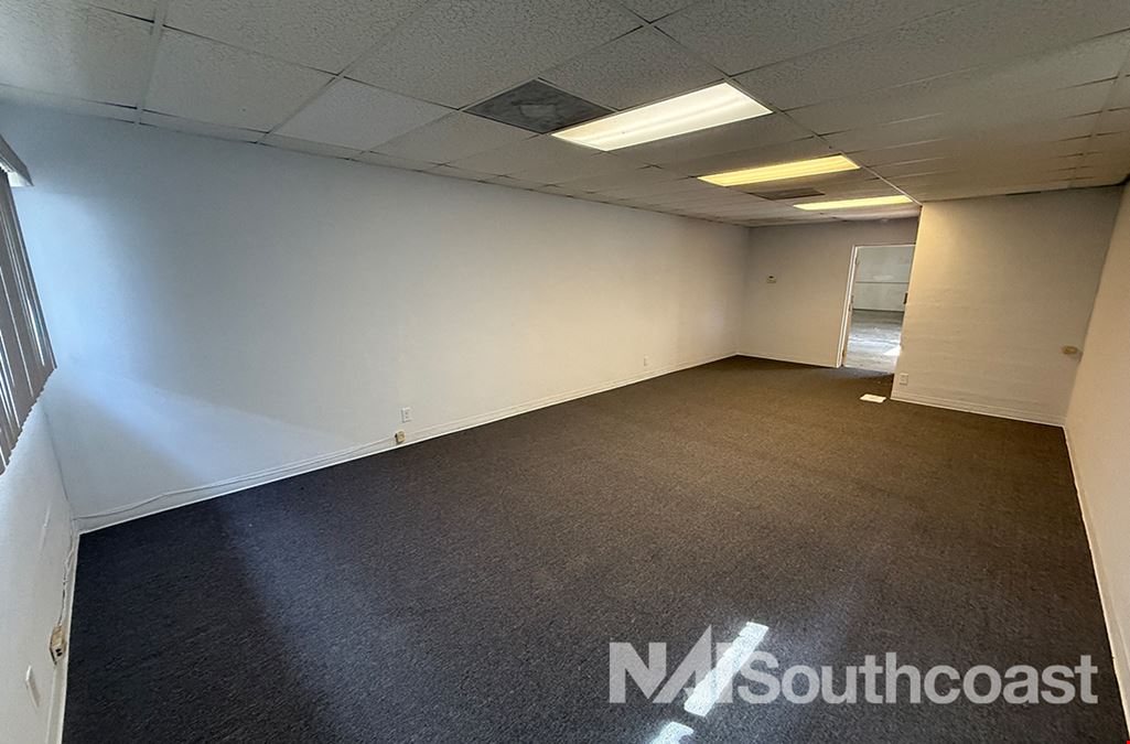 ±2,734 SF Warehouse Condo