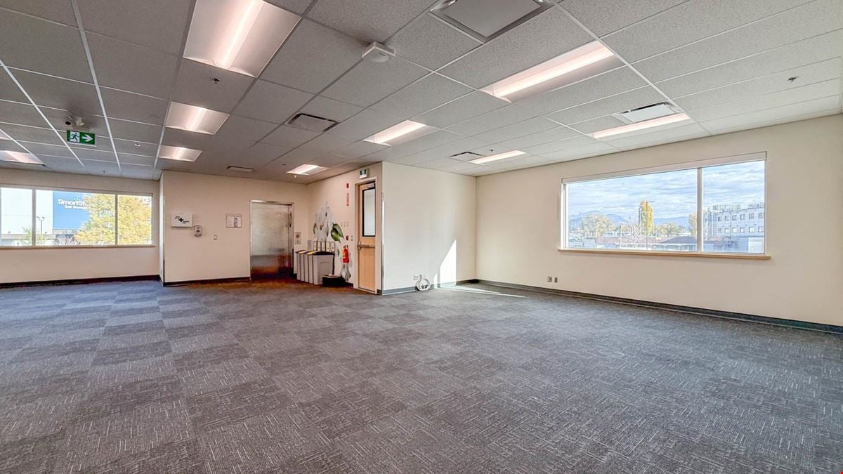 Outstanding professional office space available in the North End of Downtown Kelowna. 