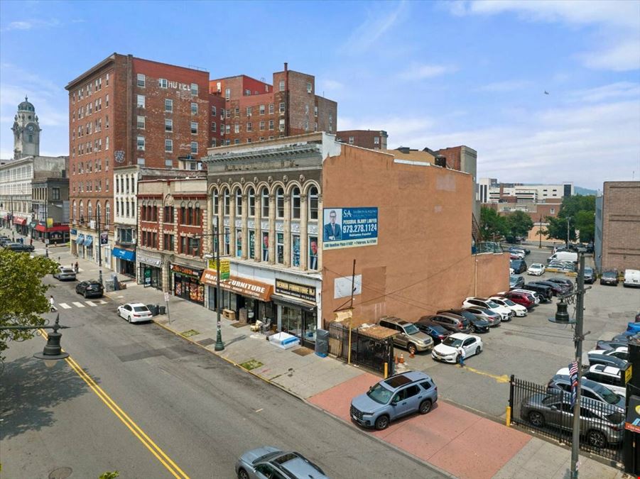 203-207 Market St