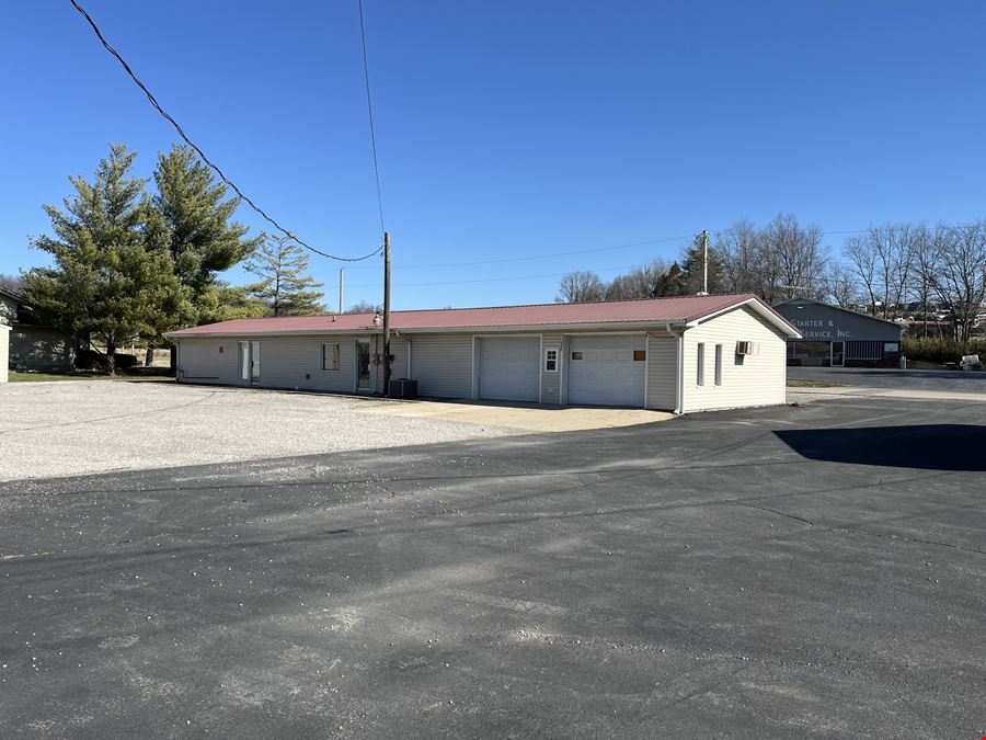 3226 Old Cape Rd - 2600 SF