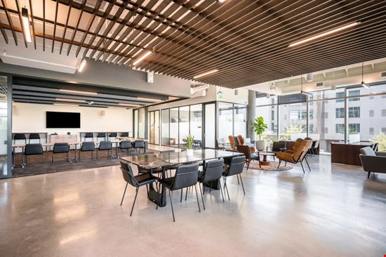 Industrious - 2801 East Camelback Road