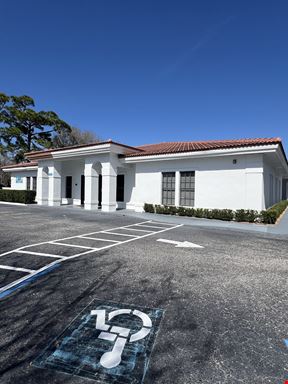 2520 Tamiami Trl N