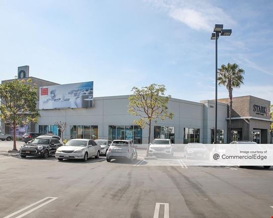 Preview of Retail space for Rent at 3323 Hyland Ave