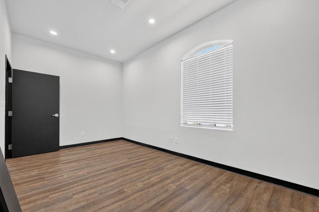 McKinney Office Condo for Sale ±1,450 SF