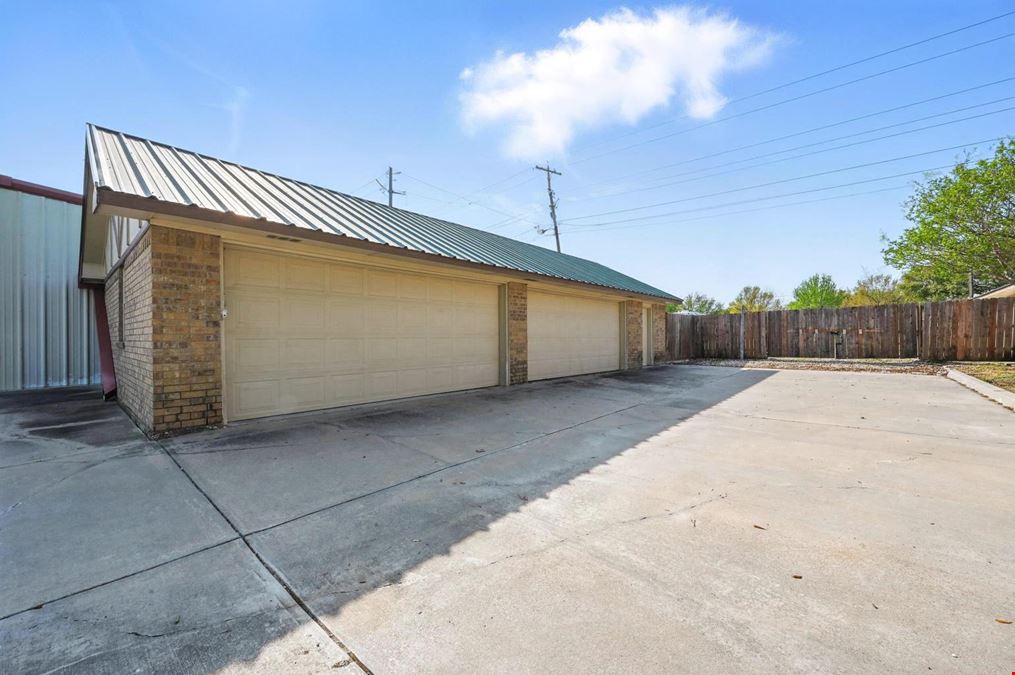 4,079 Flex Space for Lease