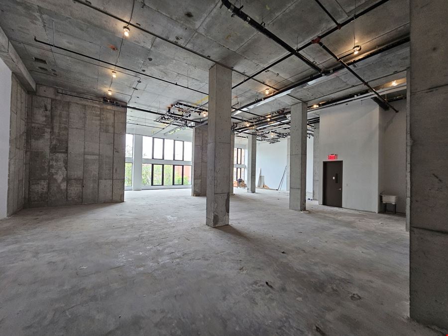 5,500 - 7,200 SF | 2121 Glebe Avenue | Brand New Office Space with 18-Foot Ceilings for Lease