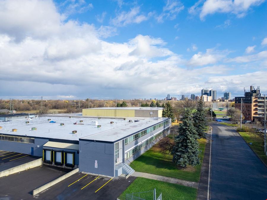 2-8 Holtby Ave, Brampton, ON L6X 2M1