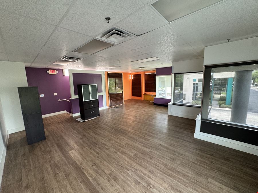 7575 Kingspointe Pkwy, Suite 26